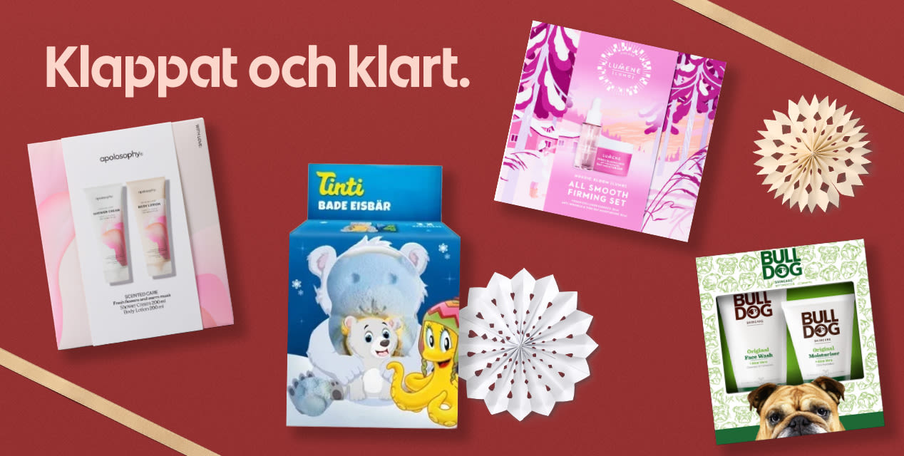 Fyra presentförpackningar med hudvårdsprodukter och en barnprodukt på röd bakgrund med texten "Klappat och klart".